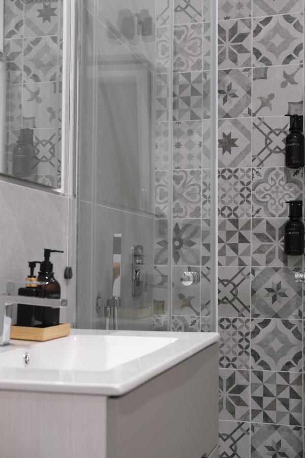 Design Moderno In Centro - Lainate- Rho Fiera Daire Dış mekan fotoğraf